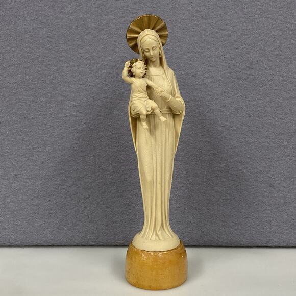 Vintage Religious Statues Virgin Mary Madonna Lot Of 4 Plastic - Read - Picture 6 of 16